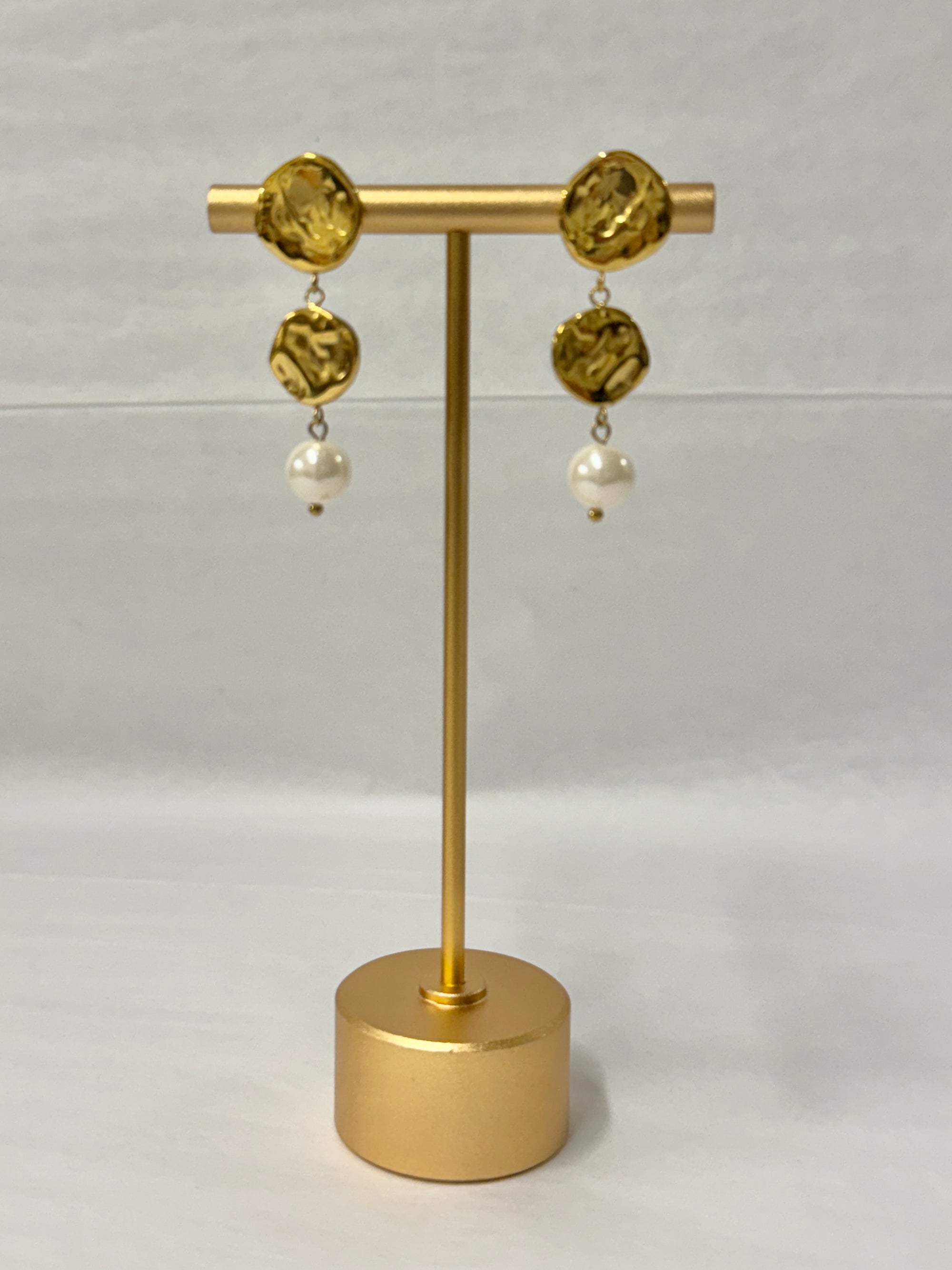 Gold Disc/Pearl Drop Earrings