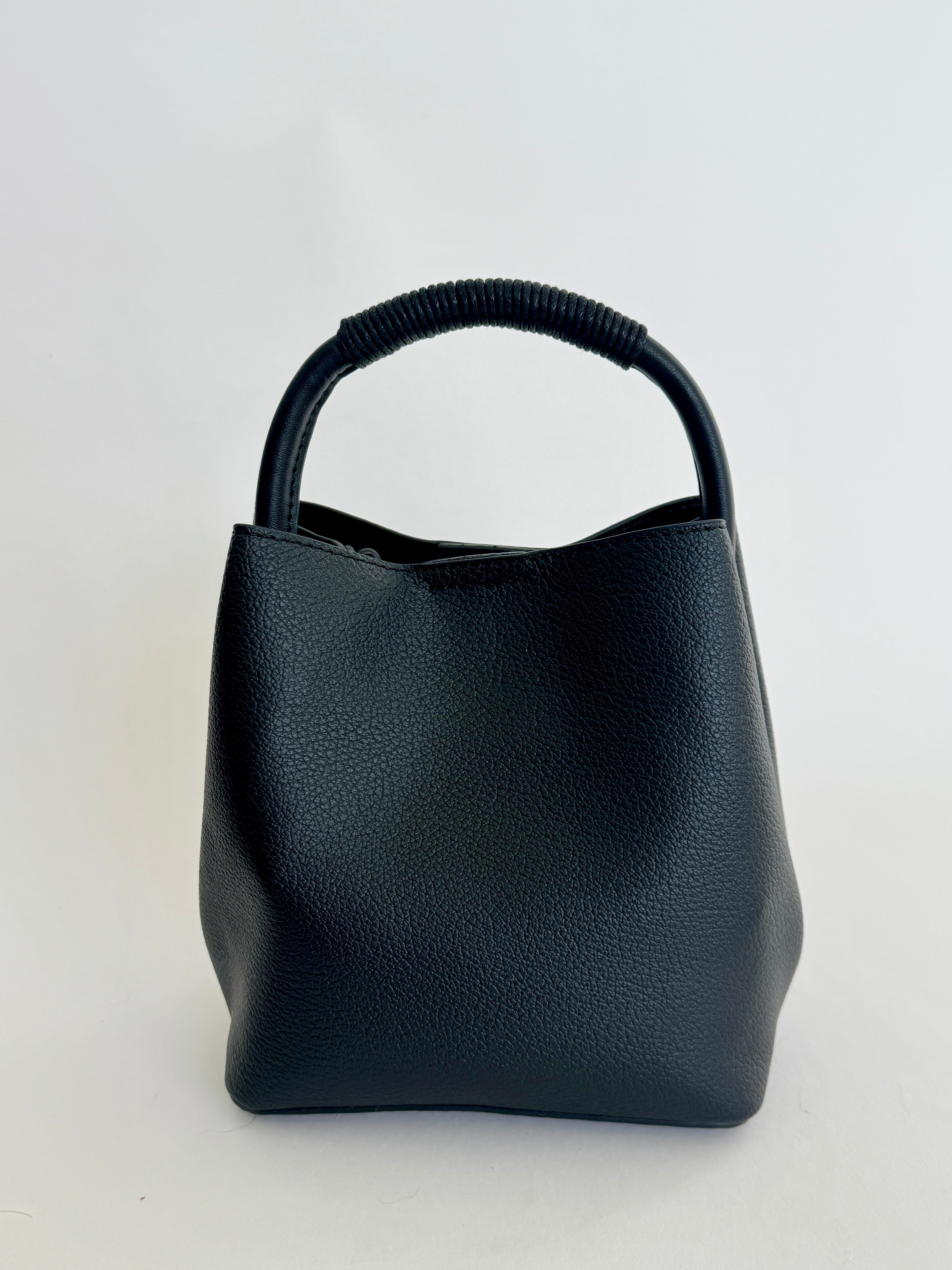 Carlie Crossbody