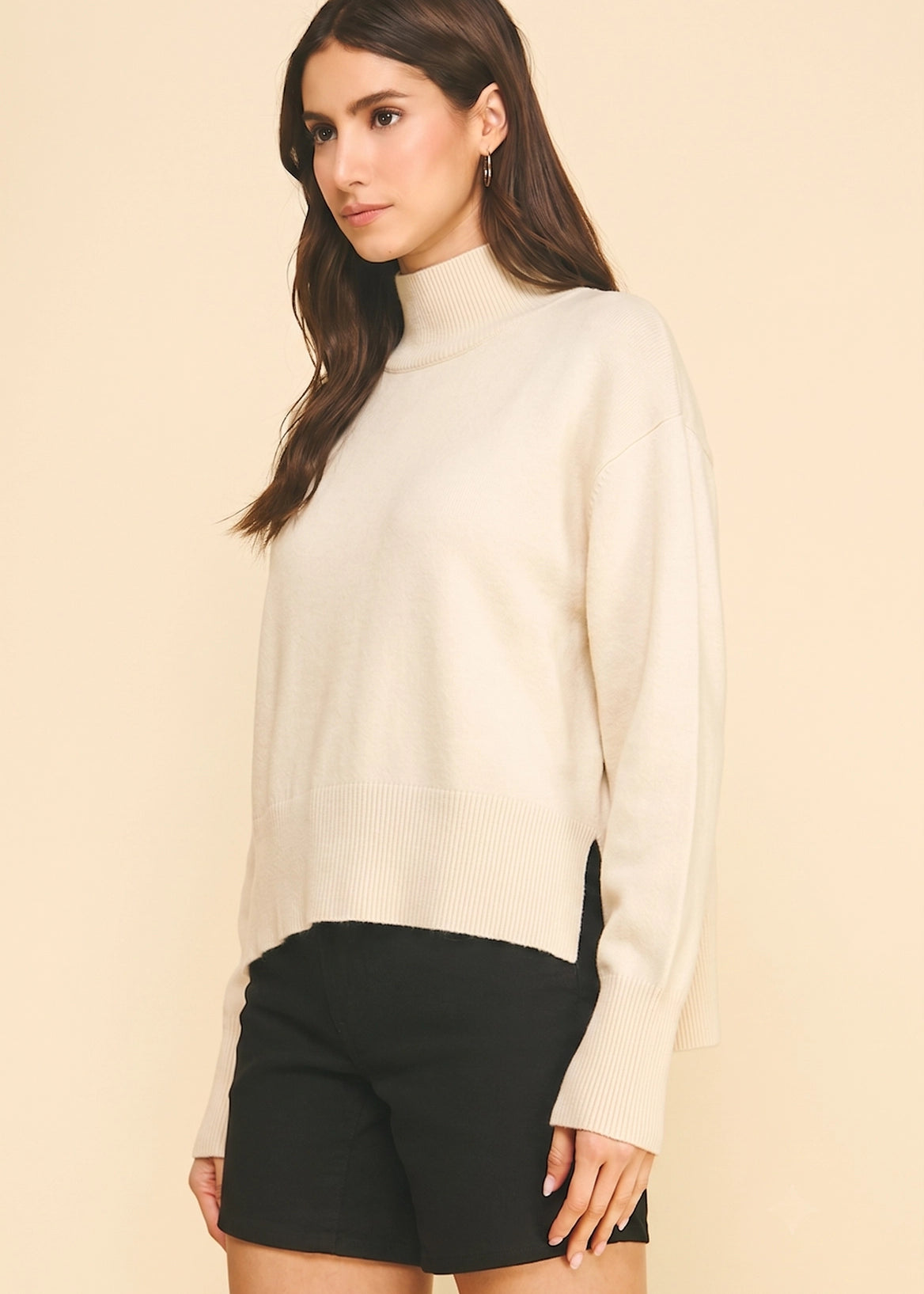 Turtleneck Hi/Lo, Ivory, Detail - PINCH