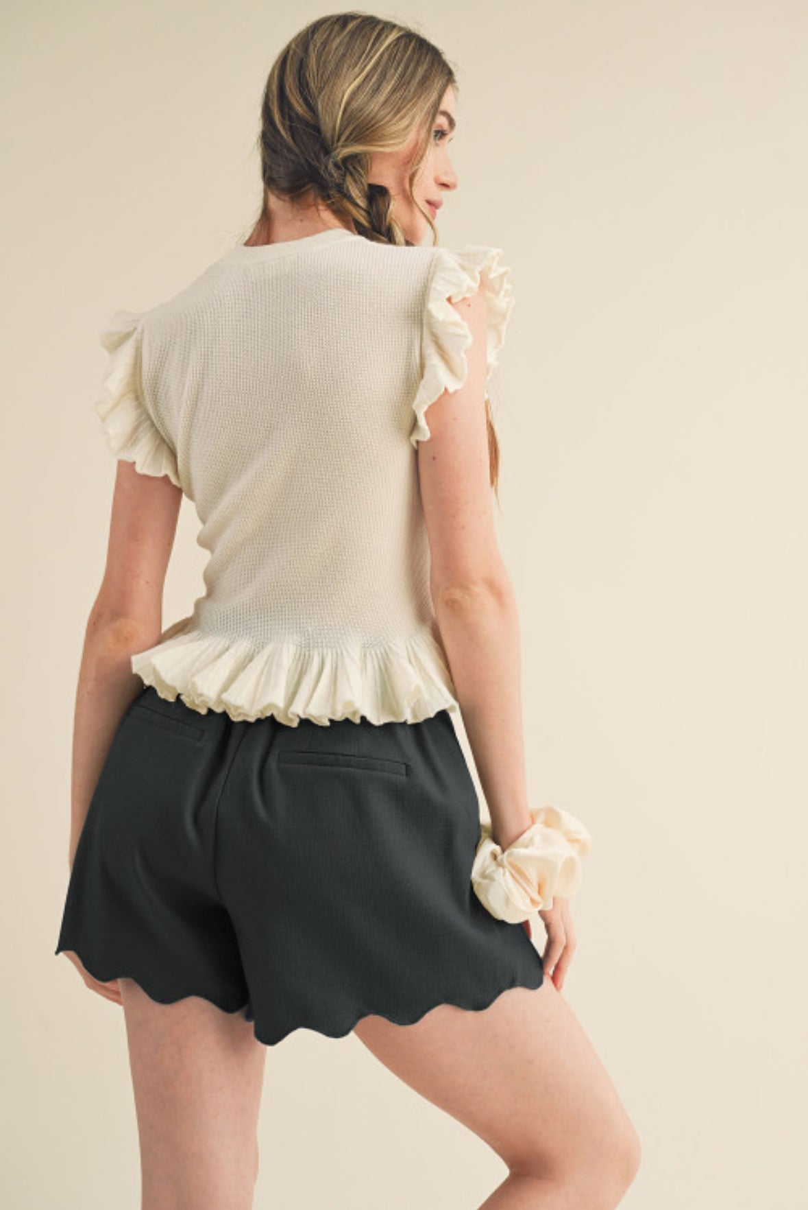 Scallop Edge Shorts