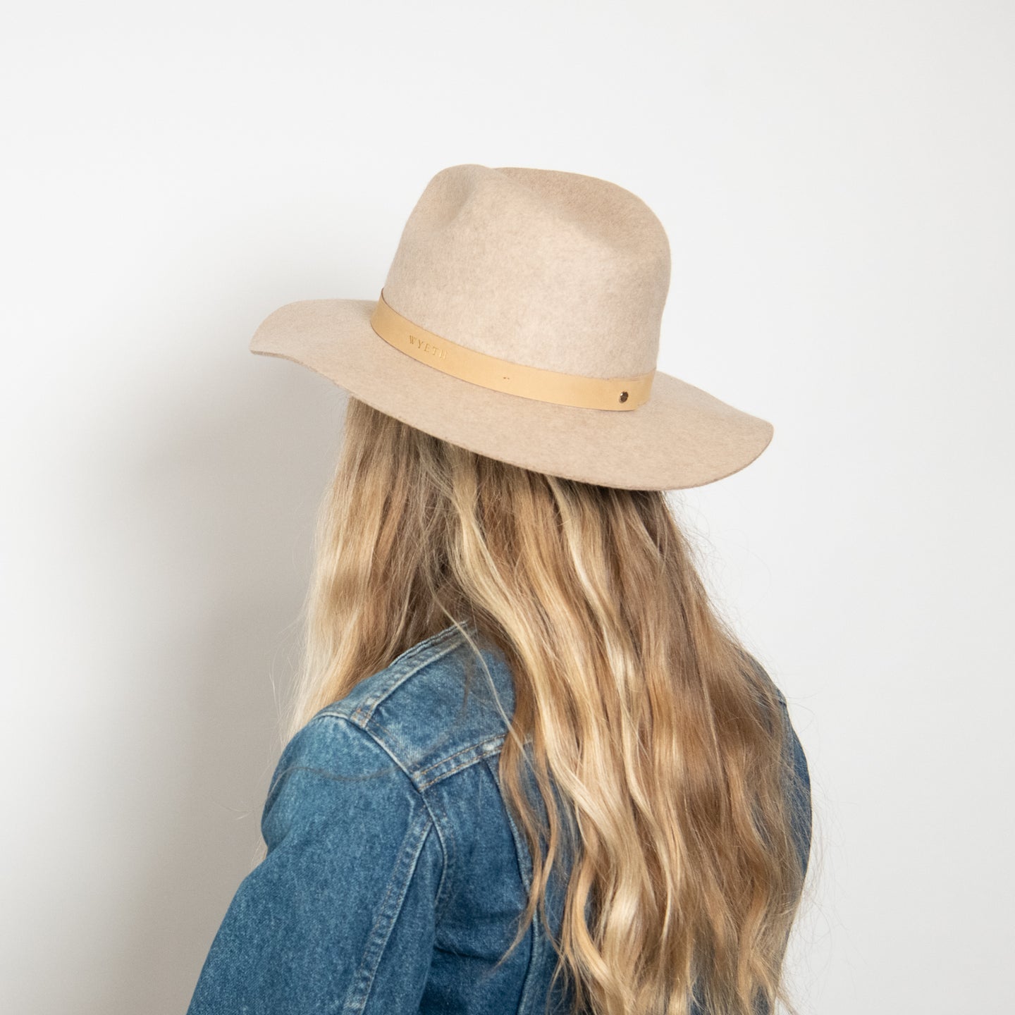 Lux Hat, Tan Marle, Side View - Wyeth