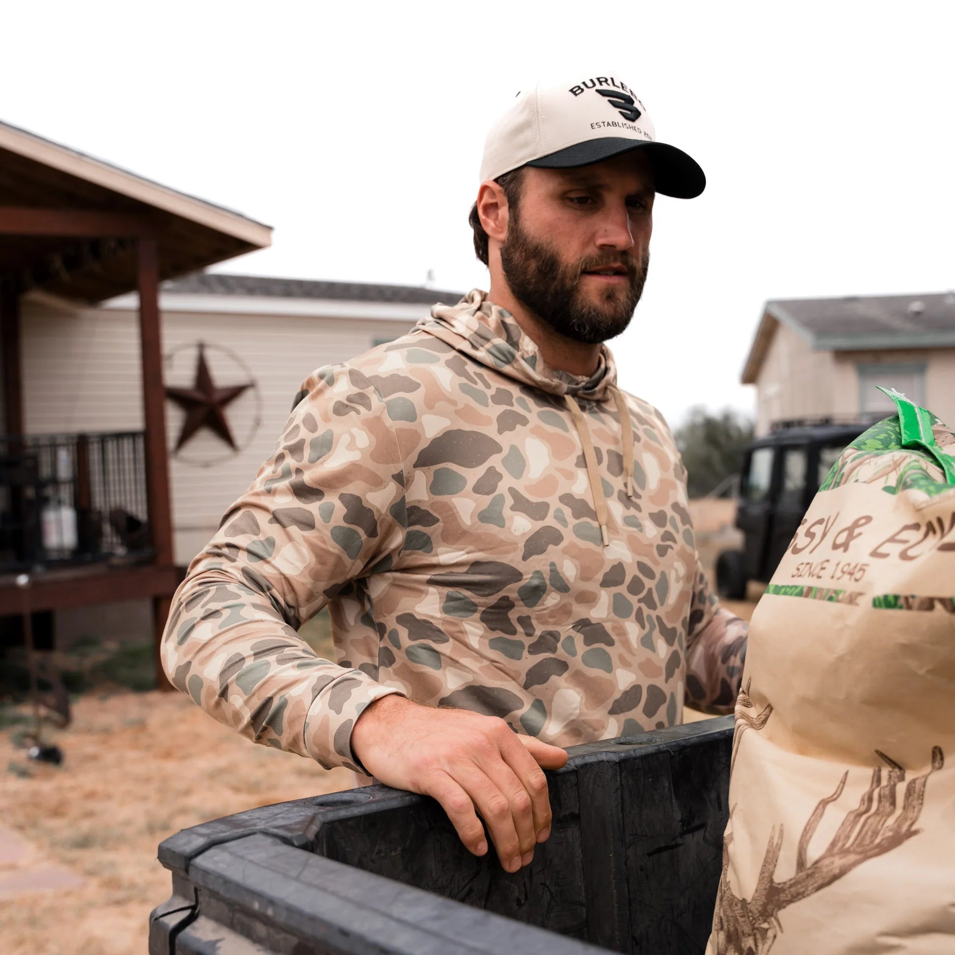Perf. Hoodie, Pintail Camo, Detail - Burlebo