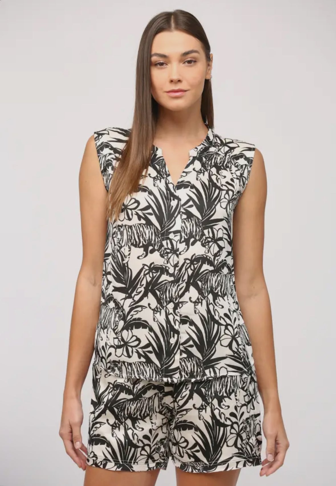 Abstract Animal Print Slvless Blouse - Chatsworth Boutique