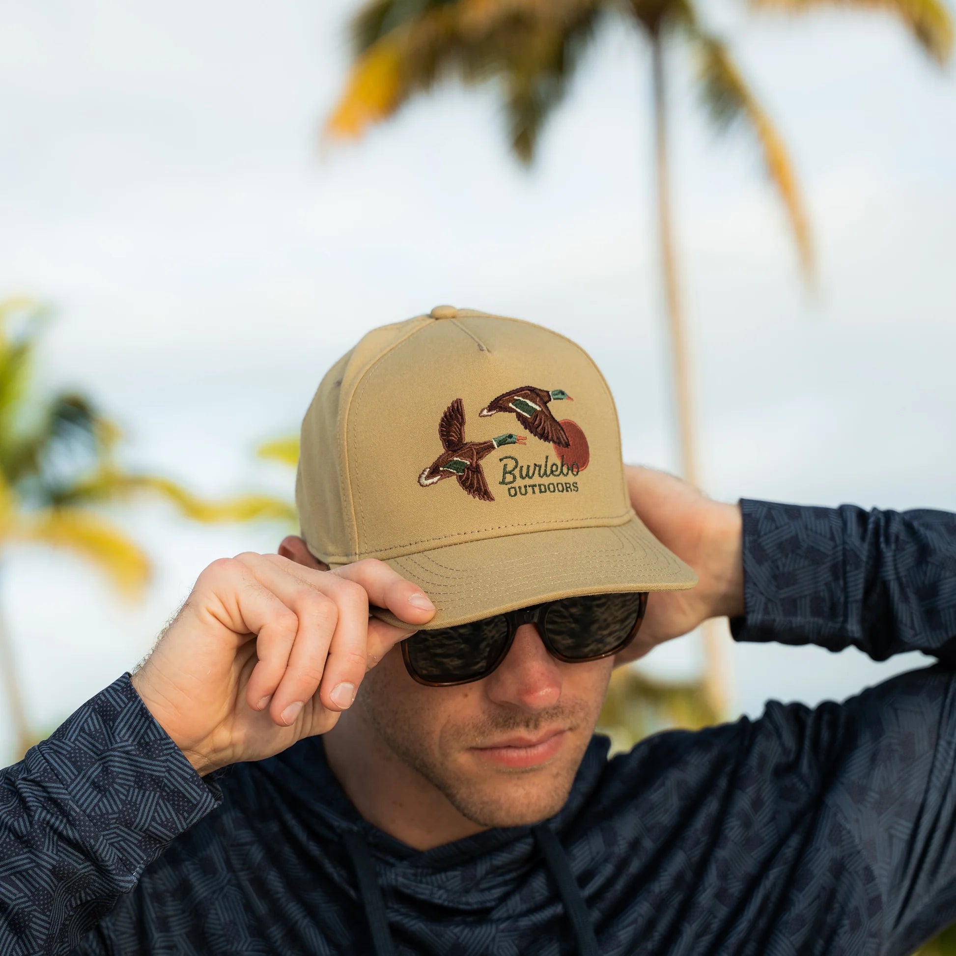 Burlebo Sunrise Duck Cap Coyote Tan - lifestyle photo