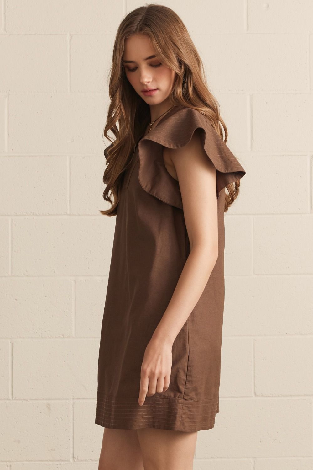 Chocolate Flutter Sleeve Mini, Back Keyhole Detail - Entro
